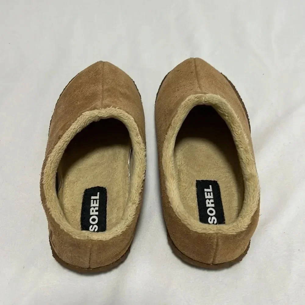 Sorel Youth Lanner Ridge II slippers in brown suede with a fleece lining size 1